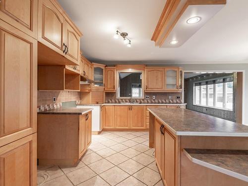 Cuisine - 1000 Rue St-Jacques, Saint-Jean-Sur-Richelieu, QC - Indoor Photo Showing Kitchen