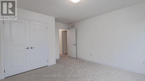 36 Hillcroft Way, Kawartha Lakes, ON - Indoor Photo Showing Other Room