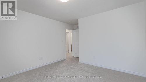 36 Hillcroft Way, Kawartha Lakes, ON - Indoor Photo Showing Other Room