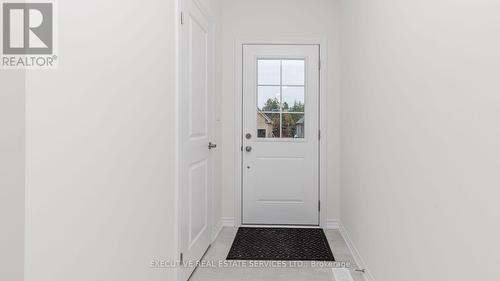 36 Hillcroft Way, Kawartha Lakes, ON - Indoor Photo Showing Other Room