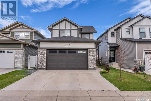 223 Skopik Crescent, Saskatoon, SK - Outdoor With Facade