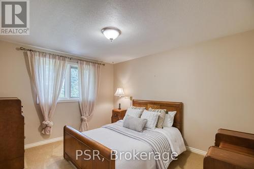 11 Bound Brook Court, Kitchener, ON - Indoor Photo Showing Bedroom