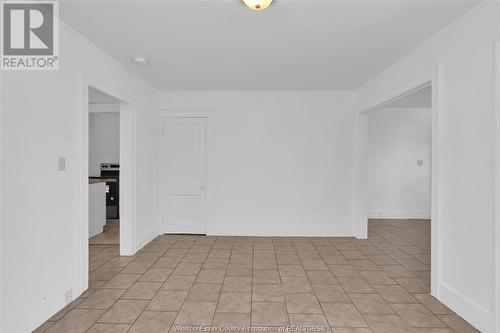 1094 Lincoln Unit# 4, Windsor, ON - Indoor Photo Showing Other Room