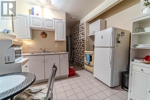 491 Elm, Windsor, ON - Indoor Photo Showing Kitchen