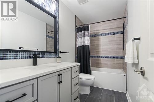 1152 Brasseur Crescent, Ottawa, ON - Indoor Photo Showing Bathroom