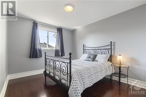 1152 Brasseur Crescent, Ottawa, ON - Indoor Photo Showing Bedroom