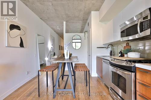 313 - 25 Stafford Street, Toronto, ON - Indoor Photo Showing Kitchen