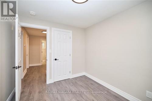 6505 Doreen Drive, Niagara Falls, ON - Indoor Photo Showing Other Room