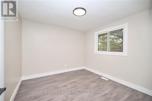 6505 Doreen Drive, Niagara Falls, ON - Indoor Photo Showing Other Room