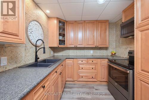 436139 4Th Line, Melancthon, ON - Indoor Photo Showing Kitchen With Double Sink