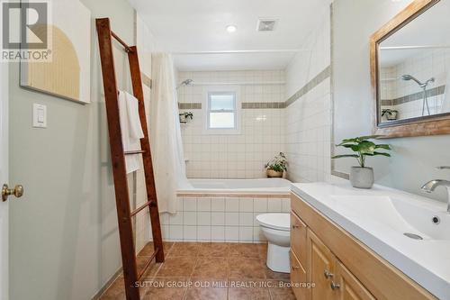 2 Menary Drive, Amaranth, ON - Indoor Photo Showing Bathroom