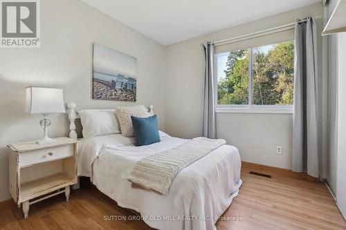 2 Menary Drive, Amaranth, ON - Indoor Photo Showing Bedroom