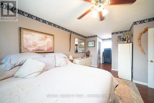 25 West Avenue, Hamilton, ON - Indoor Photo Showing Bedroom