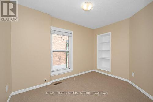 442 Mary Street, Hamilton, ON - Indoor Photo Showing Other Room