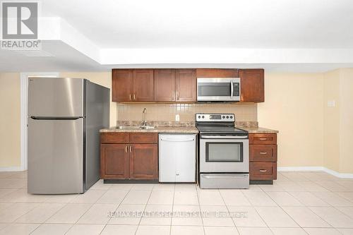 442 Mary Street, Hamilton, ON - Indoor Photo Showing Kitchen