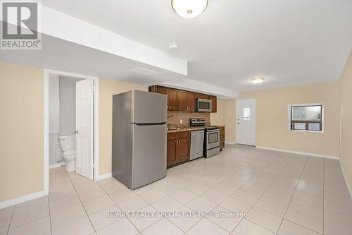 442 Mary Street, Hamilton, ON - Indoor Photo Showing Kitchen