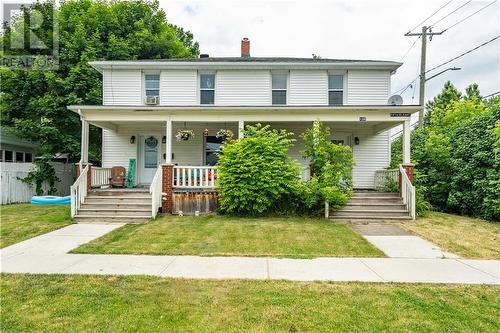 front of building - 137-139 Fifth Street E, Cornwall, ON - Outdoor With Deck Patio Veranda