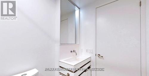 3114 - 197 Yonge Street, Toronto, ON -  Photo Showing Bathroom