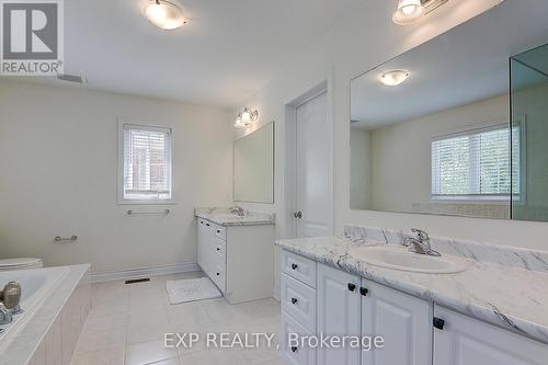 21 Ash Hill Avenue, Caledon, ON - Indoor Photo Showing Bathroom