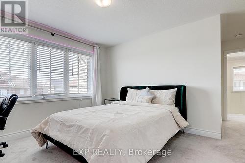 21 Ash Hill Avenue, Caledon, ON - Indoor Photo Showing Bedroom