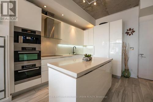 624 - 33 Mill Street, Toronto, ON - Indoor Photo Showing Kitchen