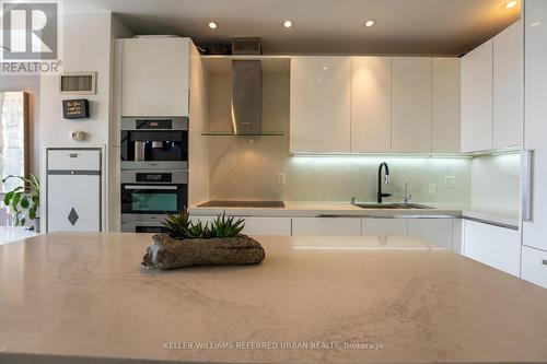 624 - 33 Mill Street, Toronto, ON - Indoor Photo Showing Kitchen