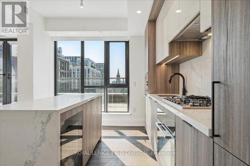 904 - 123 Portland Street, Toronto, ON - Indoor Photo Showing Kitchen With Upgraded Kitchen