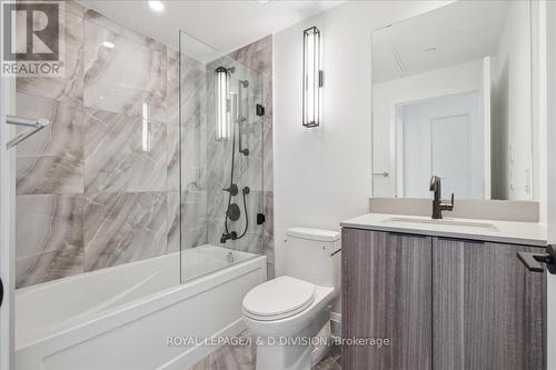 904 - 123 Portland Street, Toronto, ON - Indoor Photo Showing Bathroom