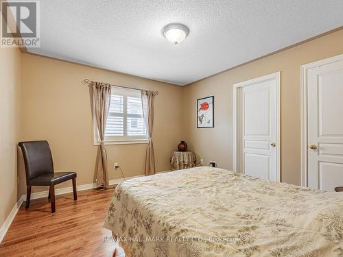 37 Red Cardinal Trail, Richmond Hill, ON - Indoor Photo Showing Bedroom