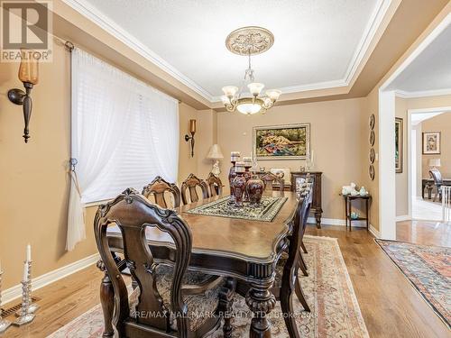 37 Red Cardinal Trail, Richmond Hill, ON - Indoor Photo Showing Dining Room