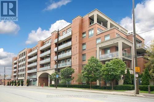 Ph642 - 281 Woodbridge Avenue, Vaughan, ON - Outdoor With Facade