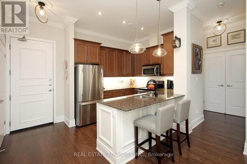 Ph642 - 281 Woodbridge Avenue, Vaughan, ON - Indoor Photo Showing Kitchen With Upgraded Kitchen