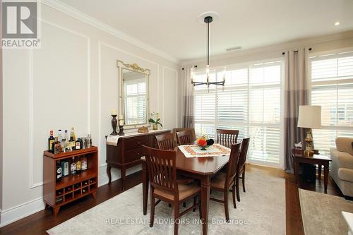 Ph642 - 281 Woodbridge Avenue, Vaughan, ON - Indoor Photo Showing Dining Room