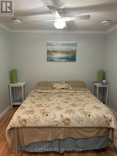 376 Elmwood Avenue, Fort Erie, ON - Indoor Photo Showing Bedroom