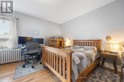 114 Rosemount Avenue, Toronto, ON - Indoor Photo Showing Bedroom