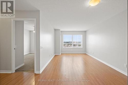 1210 - 61 Heintzman Street, Toronto, ON - Indoor Photo Showing Other Room