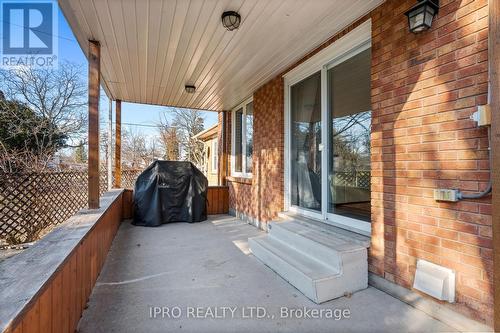 7000 Windsor Crescent, Niagara Falls, ON - Outdoor With Exterior