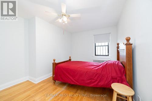 1098 Pape Avenue, Toronto, ON - Indoor Photo Showing Bedroom