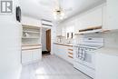 1098 Pape Avenue, Toronto, ON  - Indoor Photo Showing Kitchen 