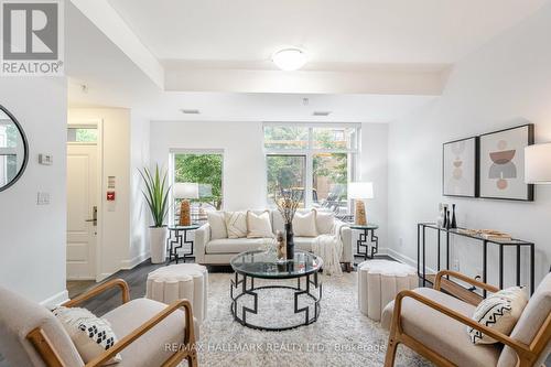 104 - 580 Kingston Road, Toronto, ON - Indoor Photo Showing Living Room