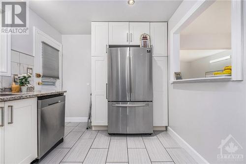 59 Wessex Road, Ottawa, ON - Indoor Photo Showing Kitchen