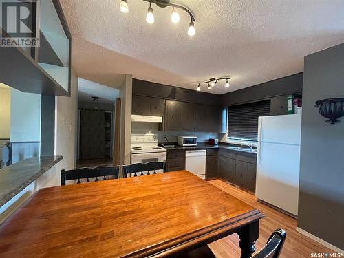 620 Hudson Street, Hudson Bay, SK - Indoor Photo Showing Kitchen