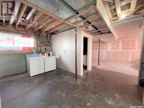 620 Hudson Street, Hudson Bay, SK - Indoor Photo Showing Laundry Room