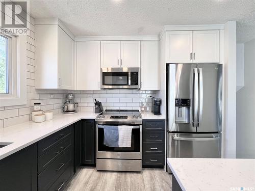 546 Highlands Terrace, Saskatoon, SK - Indoor Photo Showing Kitchen With Upgraded Kitchen