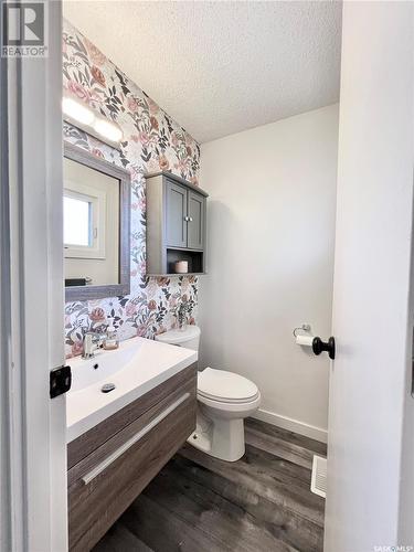 546 Highlands Terrace, Saskatoon, SK - Indoor Photo Showing Bathroom