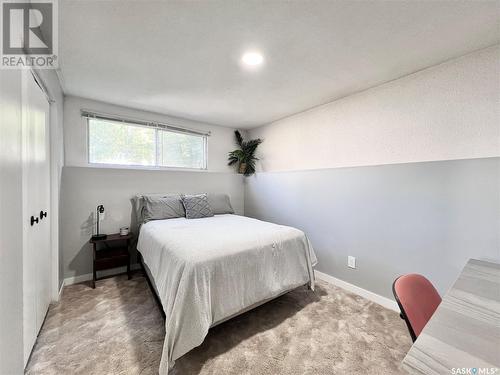 546 Highlands Terrace, Saskatoon, SK - Indoor Photo Showing Bedroom