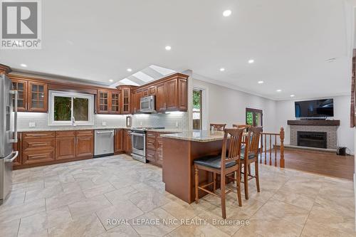 1273 Pelham Street, Pelham, ON - Indoor Photo Showing Other Room