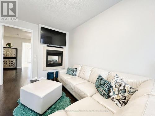 9464 Creditview Road, Brampton, ON - Indoor Photo Showing Living Room With Fireplace