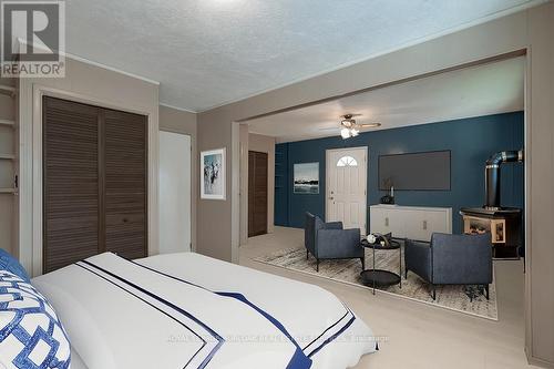 5395 Scott Court, Burlington, ON - Indoor Photo Showing Bedroom