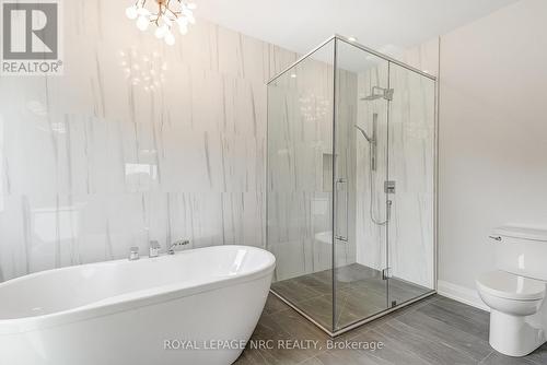 38A Neptune Drive, St. Catharines, ON - Indoor Photo Showing Bathroom